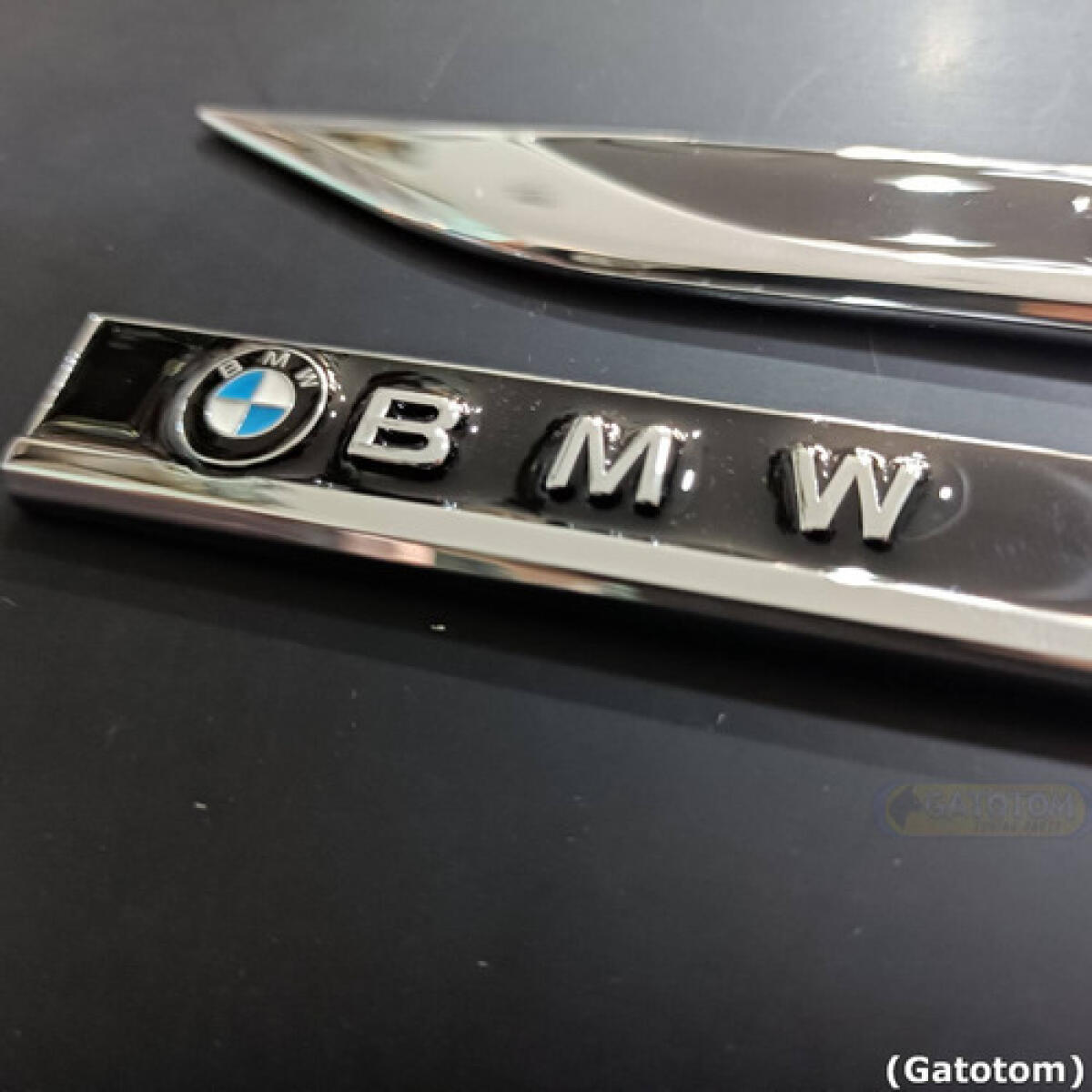 Emblema Bmw I4x3 X5 Ix I4 M50 M3 320i 118i 218i 420i Blk 2un - Imagem 4