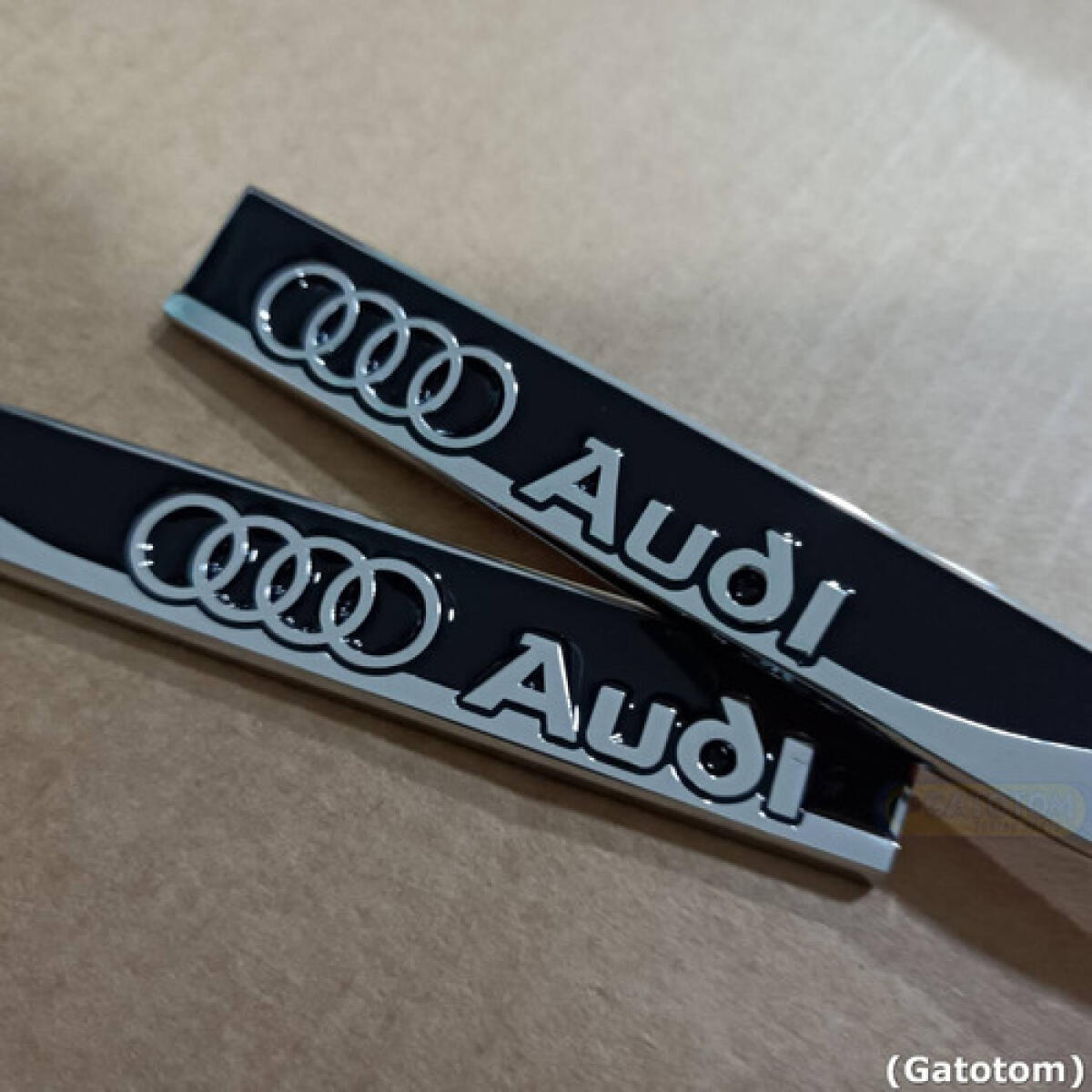 Emblema Audi Lateral Metal A3 A4 A5 A6 A7 Q3 Q5 Q7 Blk 2un - Imagem 8