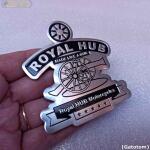 Emblema Adesivo Logo Royal Like Hub Prata Metal compátivel com Royal Enfield - Imagem 3