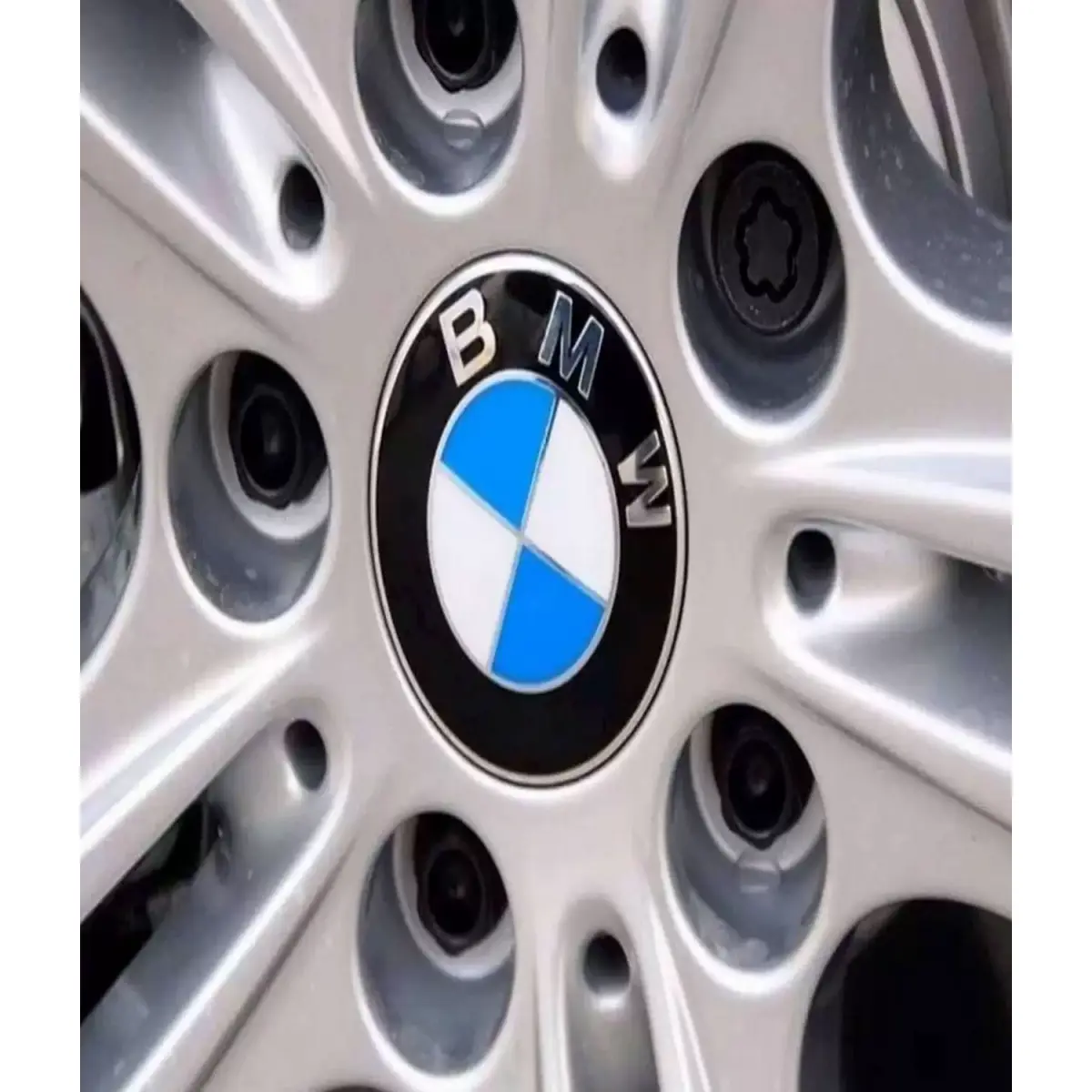 Calotinha BMW 68mm compatível Importada Reforçada 10 Pinos - Imagem 2