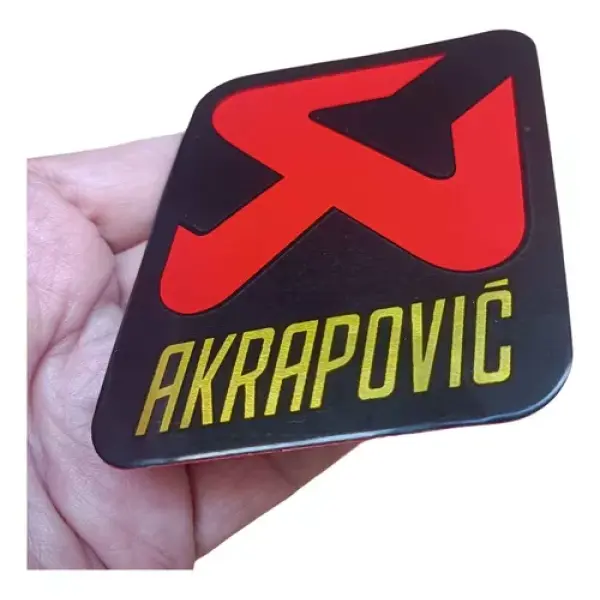 Emblema Adesivo Akrapovic Decorativo Capacetes Motos 9x7cm