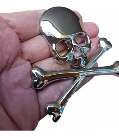 Emblema Caveira Pirata Adesivo Metal 9cm Harley Motos Carroc